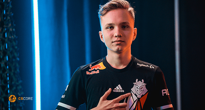 m0NESY Joins the Race for the Best Player in the World