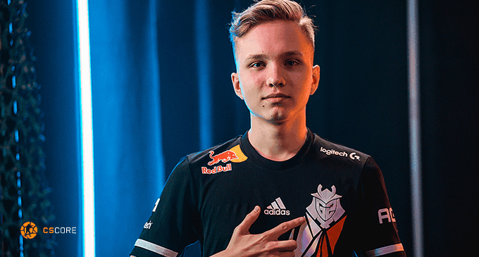 m0NESY Joins the Race for the Best Player in the World